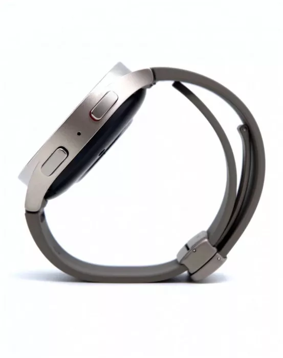 Умные часы Samsung Galaxy Watch5 Pro 45 mm Серый титан | Фото 3 из 4