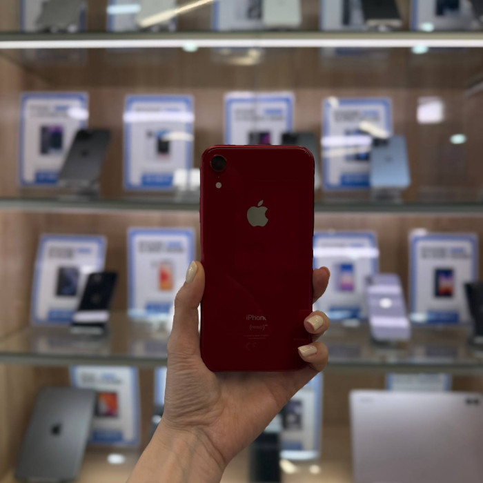 Б/у Смартфон Apple iPhone XR 64GB Red RU | Фото 1 из 5