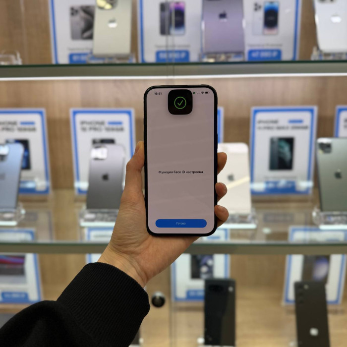 Б/У Смартфон Apple iPhone 16 256GB Черный (Black) nano SIM + eSIM