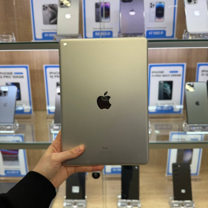 Б/у Планшет iPad (7-го поколения) 32Gb Wi-Fi Silver