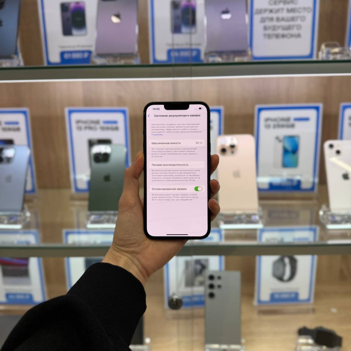 Б/у Смартфон Apple iPhone 13 128GB Midnight