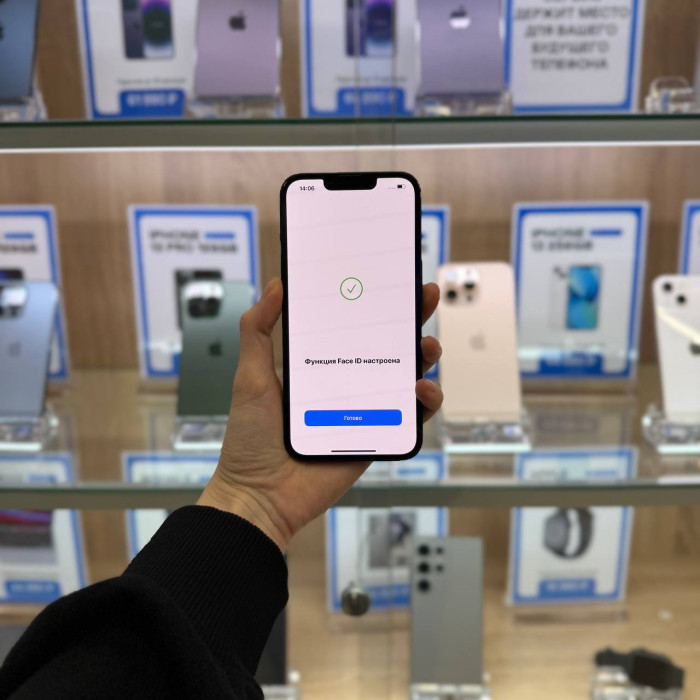 Б/у Смартфон Apple iPhone 13 128GB Midnight