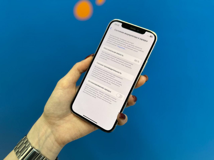 (Брак) Б/у Смартфон Apple iPhone 12 Pro 128GB Серебро | Фото 4 из 6