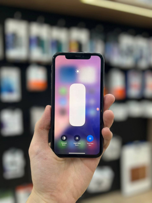 Б/у Смартфон Apple iPhone 11 128GB Черный | Фото 2 из 5