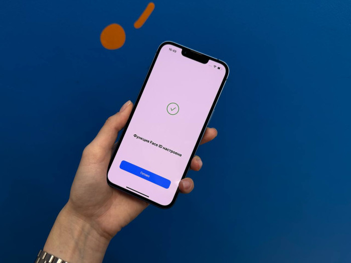 Б/у Смартфон Apple iPhone 13 128GB Синий | Фото 5 из 6