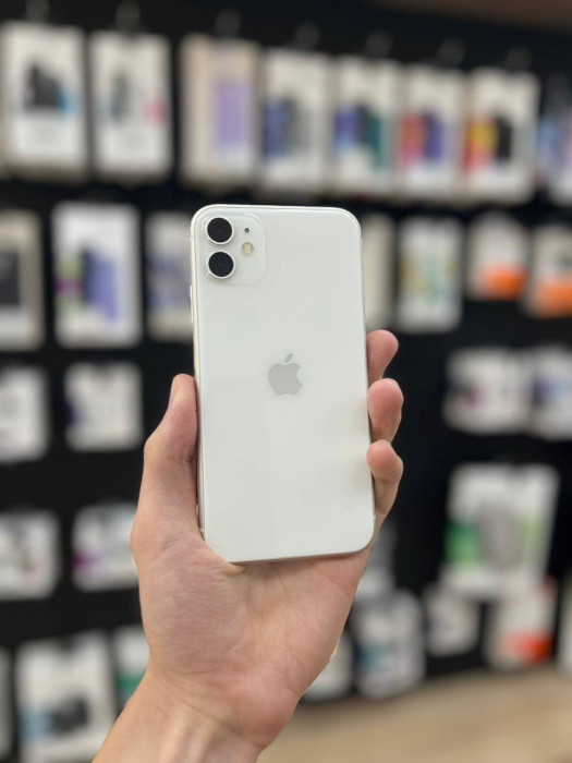 Б/У Смартфон Apple iPhone 11 128GB Белый EU | Фото 1 из 5