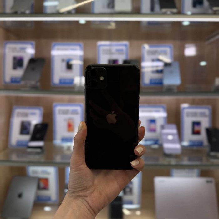 Б/у Смартфон Apple iPhone 11 64GB Черный RU | Фото 1 из 5