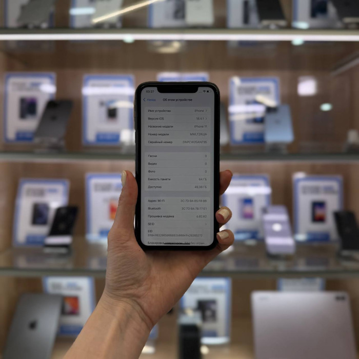 Б/у Смартфон Apple iPhone 11 64GB Черный RU | Фото 2 из 5