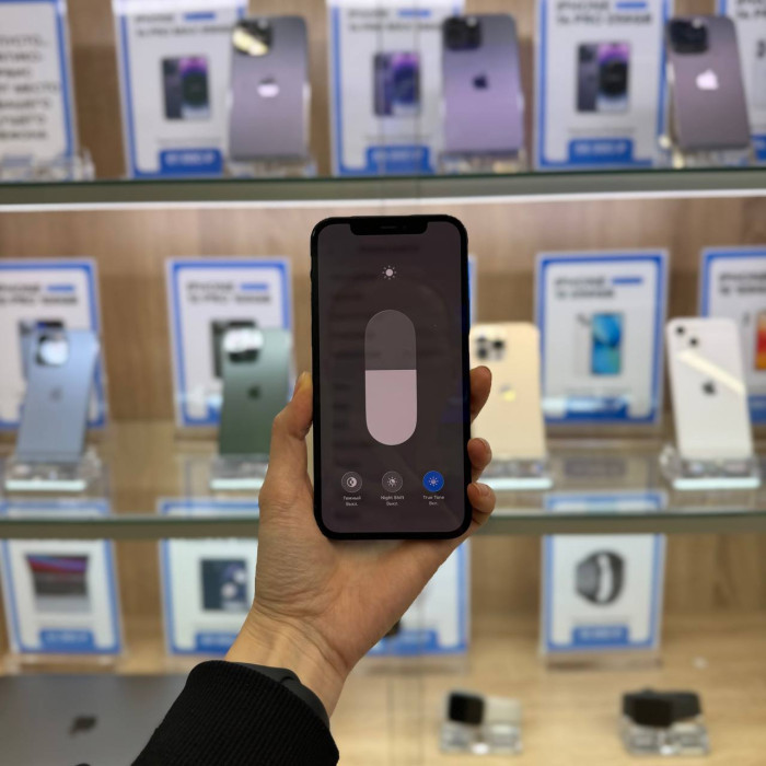 Б/у Смартфон Apple iPhone 12 128GB Black RU